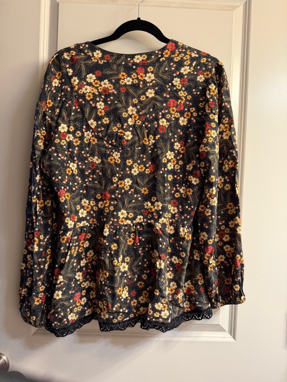 FARM Rio Sayen Peasant Top - Picture 2 of 4